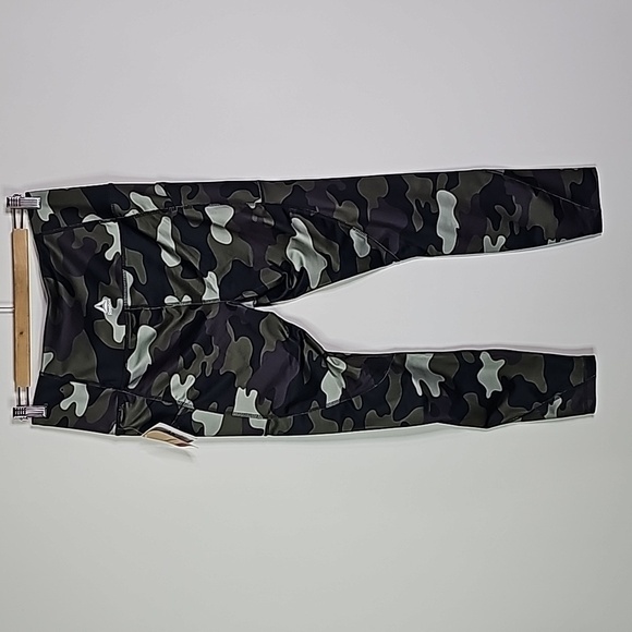 Reebok medium green and brown camo new with tags athletic leggings - Picture 4 of 7
